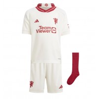Camisa de Futebol Manchester United Casemiro #18 Equipamento Alternativo Infantil 2023-24 Manga Curta (+ Calças curtas)